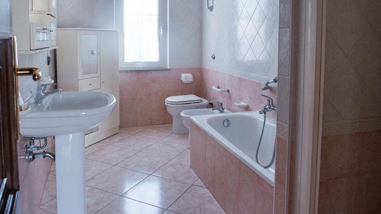 Villa Cabirol Fertilia Kültér fotó