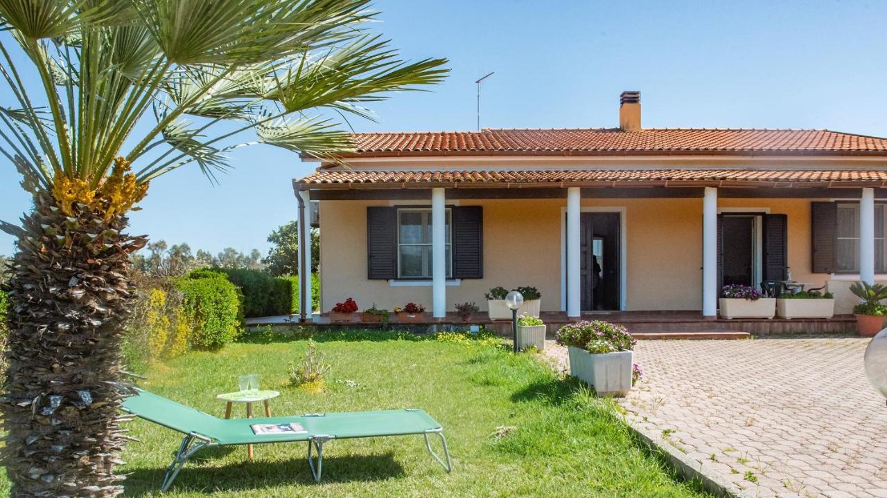 Villa Cabirol Fertilia Kültér fotó